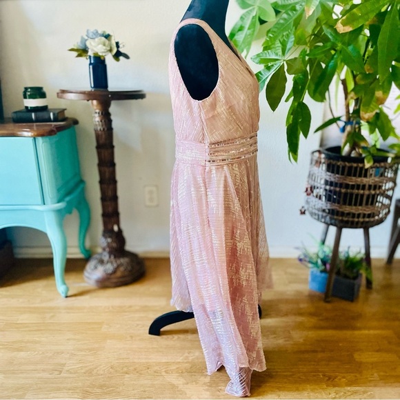 VENUS Rose Gold Hanky Hems Asymmetrical Handkerchief Hem Shimmer Dress Size 16 - Picture 9 of 16